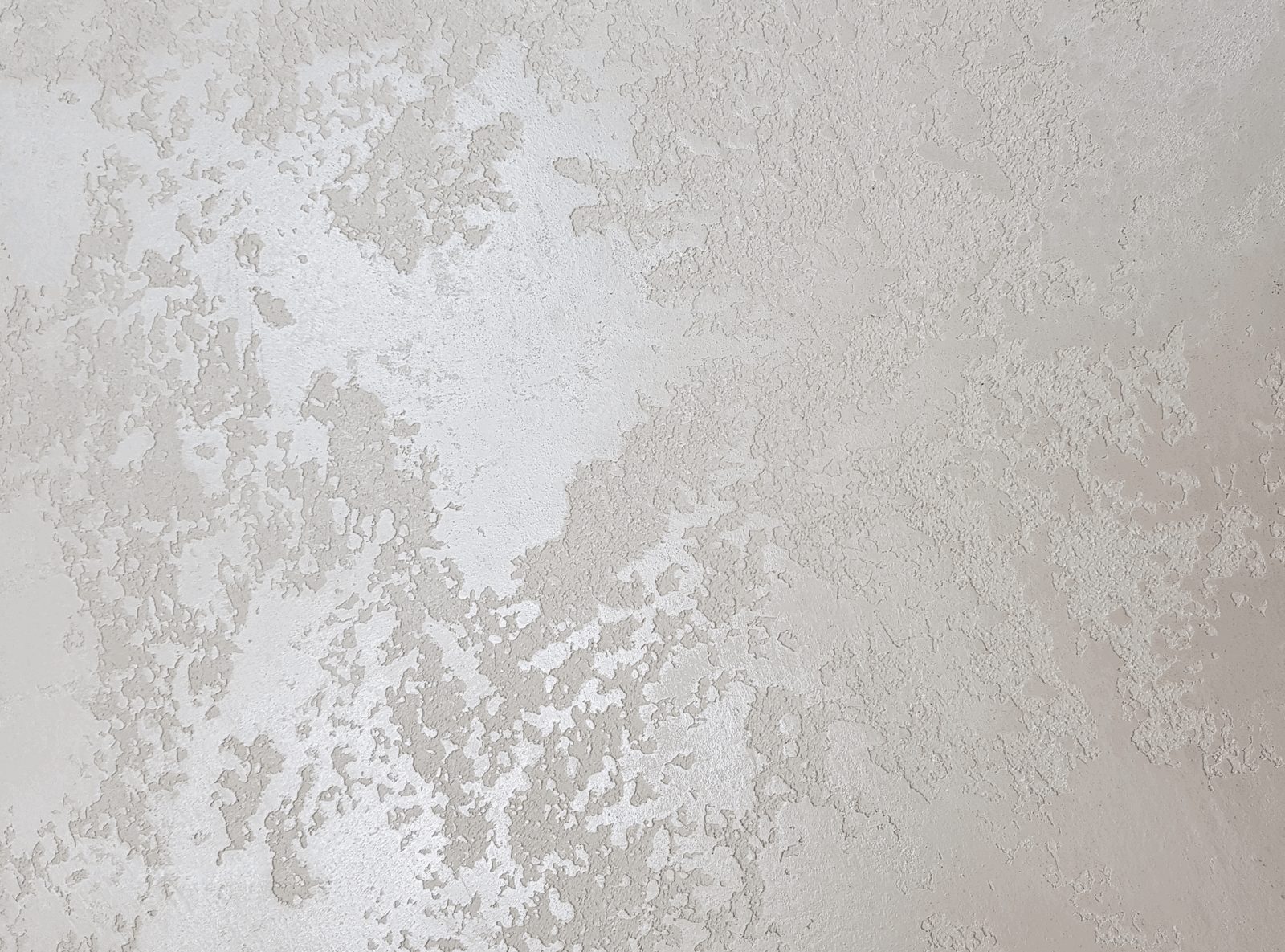 Преимущества и ограничения отделки стен штукатуркой